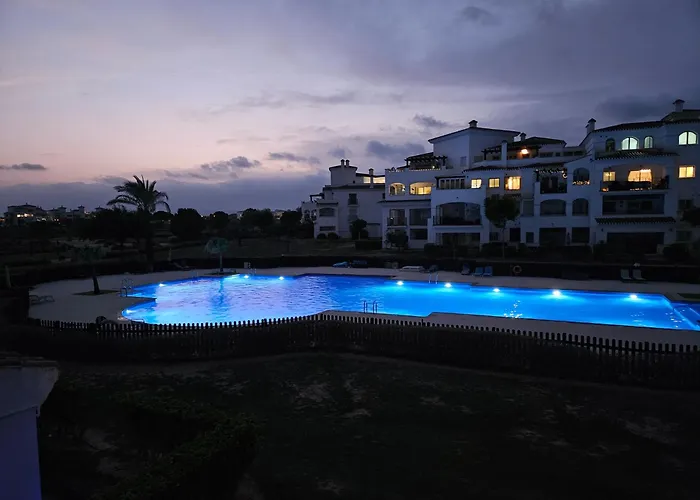 Belle Vue Sur La Piscine