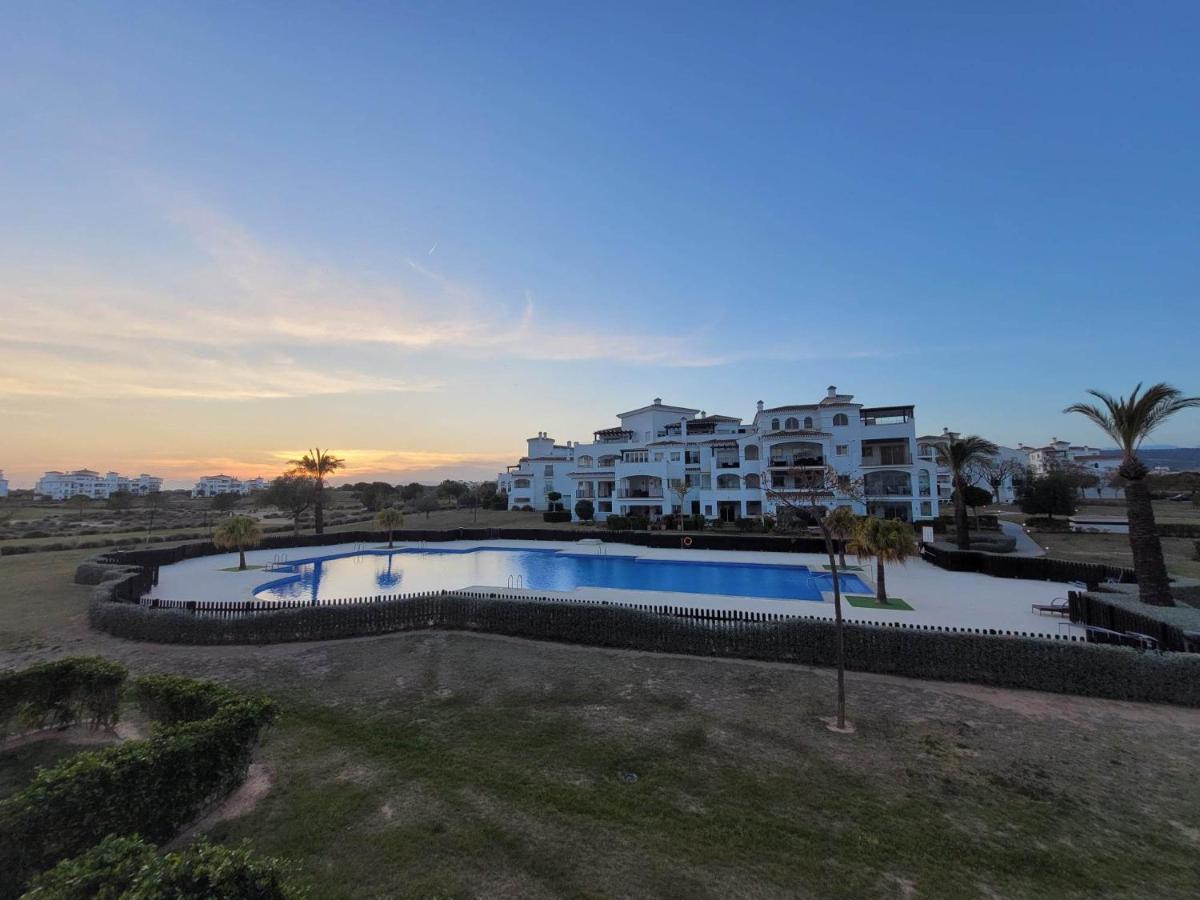 Belle Vue Sur La Piscine Apartment