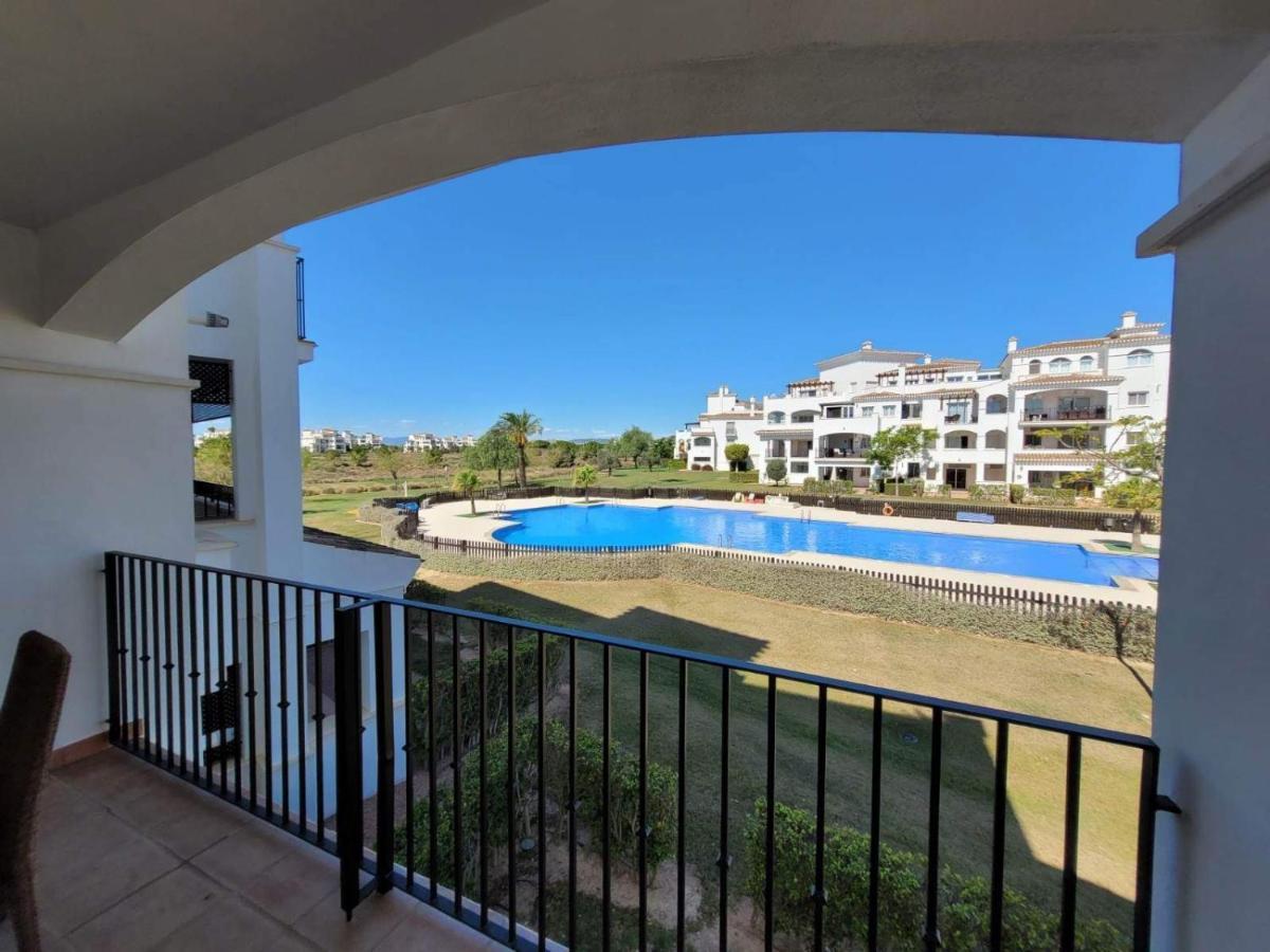 Belle Vue Sur La Piscine Apartment Sucina